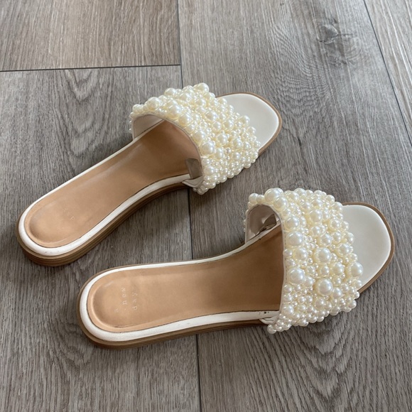 a new day Jasmine Pearl Slide Sandals with memory foam insole - Picture 4 of 6
